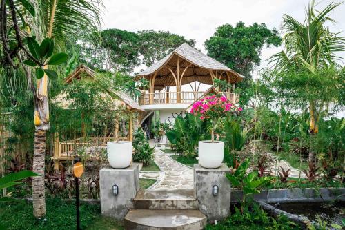 522217160 Shanti Boutique Retreat