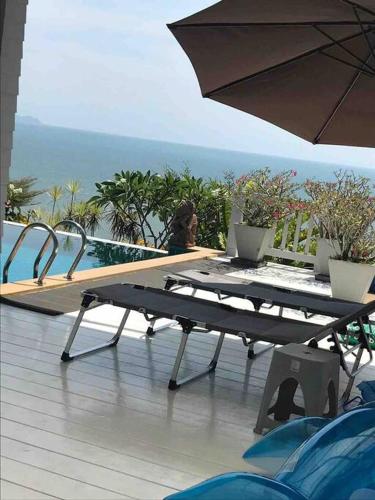 The Sunny Hill Pool Villa 180° Panoramic Sea View in Trang