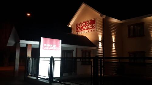 Hotel Cueva de las Manos