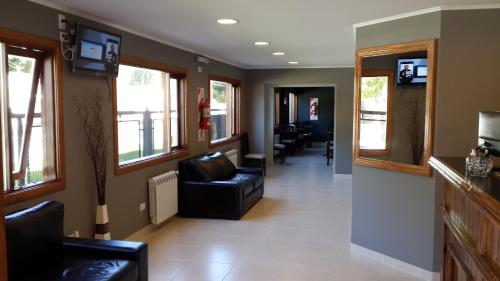 Hotel Cueva de las Manos