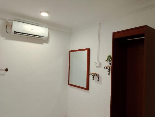 Lawer Guesthouse (Pulau Langkawi) near Krokodil Farm