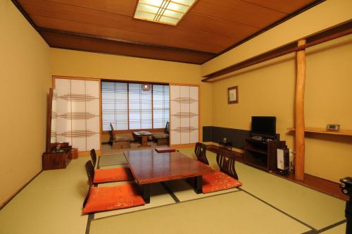 Ryokan Ichinomatsu near Hakodate Tropical Botanical Garden