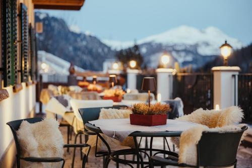 Vaade, Hotel Alpenrose in Livinallongo