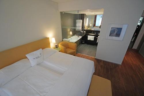 Comfort Double Room image 4