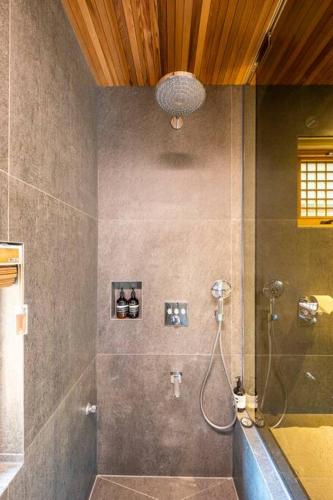 IRIRU Luxury Hanok Stay - Eunpyung Hanok village, Soul (fotografie 8)
