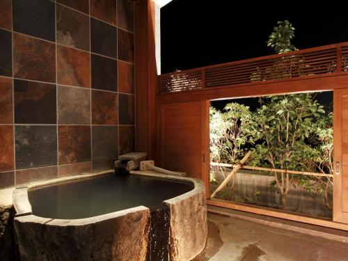 Hot spring bath, Hotel Wellness Forest Nasu in Nasu