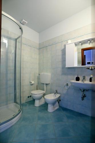 Double or Twin Room with Garden View image 10