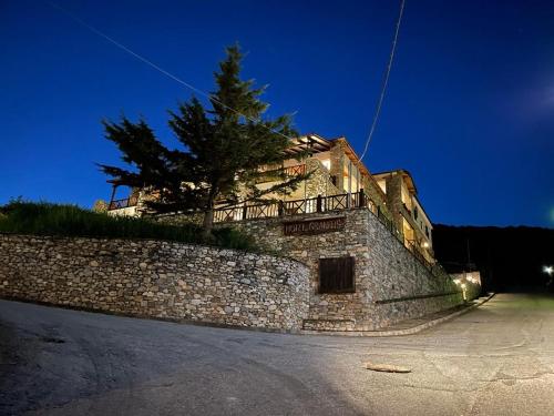 . Granitis Lodge