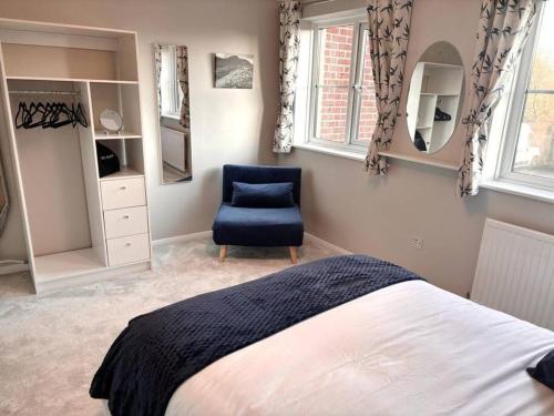 Apartment in Epsom With Free Parking, Slough