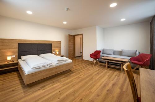 Penker Wirt Zimmer BANK in Penk, Österreich