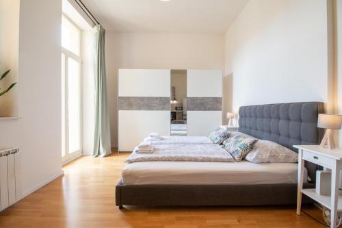 Apartment with Balcony image 10