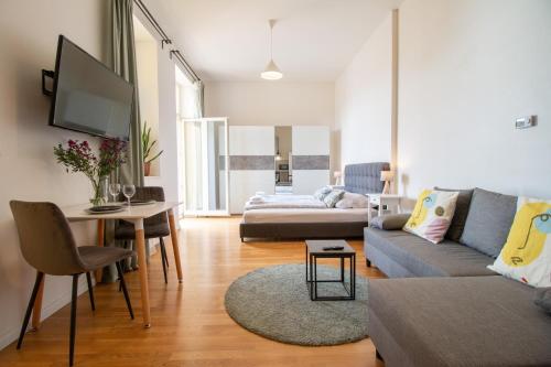 Apartment with Balcony image 2