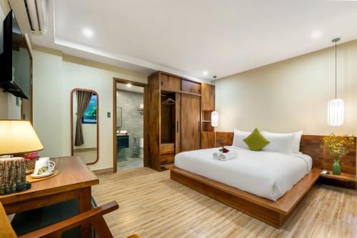 Superior Queen Room room in Nam An Mama Villa Hoi An