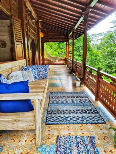 *New* Jungle Joglo Villa with Waterfall View