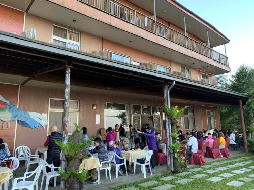 Restaurant, 星光山悦景觀民宿 in Dongshi distrikt