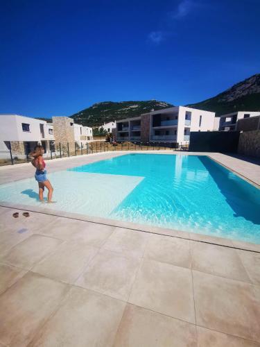 T3 pour 6 dans résidence neuve avec piscine - Location saisonnière - Calvi