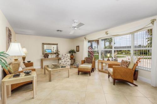 Villa Catalina Isles - Holidays in Paradise secondary