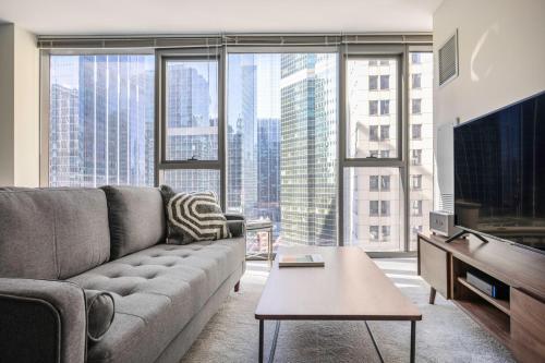 Loop Studio w Pool Gym nr Theatre District L CHI-258 near 311 South Wacker Drive Chicago
