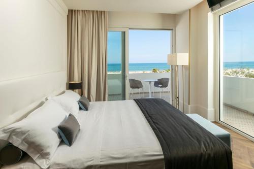 Queen Suite with Sea View