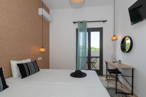 Anemos Inn by Estia Room Type - Triple Room