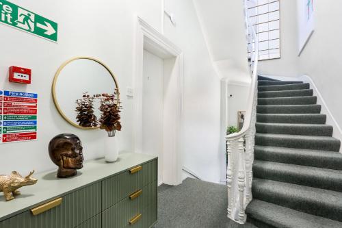 Assaha Hyde Park Apartments - image 12