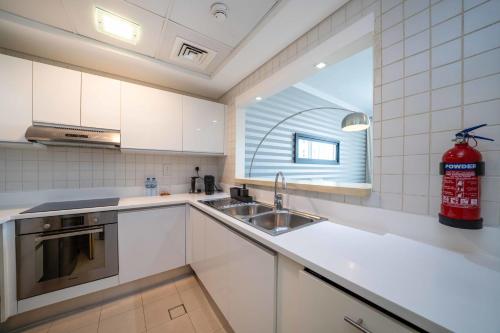Beachfront 1 Bed with Full JBR View - image 5