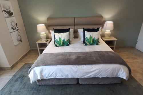 Pezula - upmarket non- seafacing Studio, Knysna (photo 5)