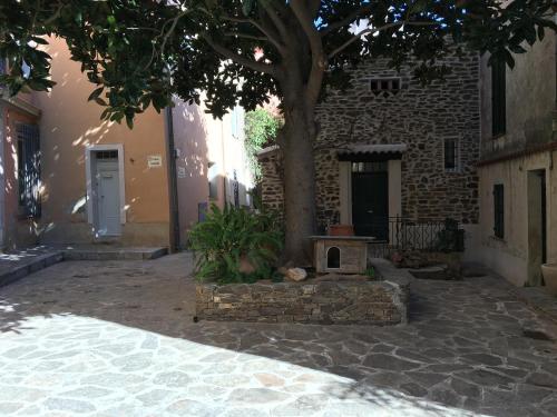 Studio Liège, vue mer au village de Bormes les Mimosas (Studio Liege, vue mer au village de Bormes les Mimosas) in 보르므 레 미모사