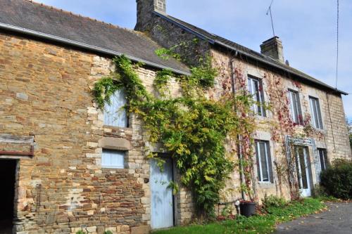 Gîte à proximité d'un château - Location saisonnière - Val-Couesnon