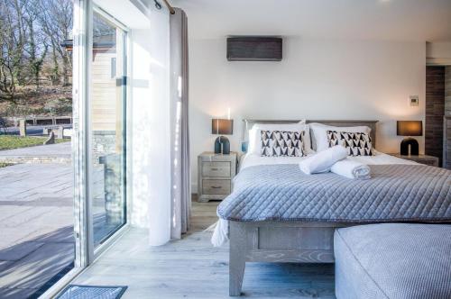 Suite 10 - Sleeping Giant Hotel - Pen Y Cae Inn, Brecon