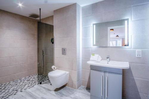 Suite 3 - Sleeping Giant Hotel - Pen Y Cae Inn, Брекон (фото 5)