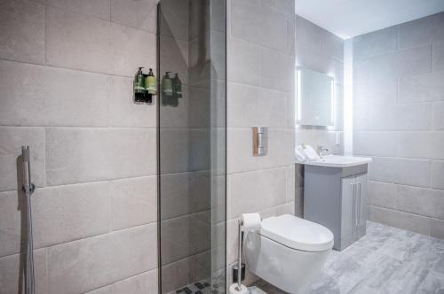 Suite 3 - Sleeping Giant Hotel - Pen Y Cae Inn, Брекон (фото 10)