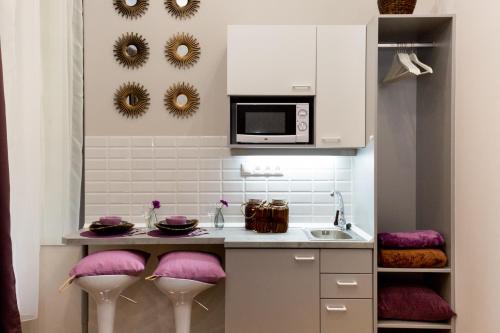 K4 Studio Apartments Budapest by Staymood Holidays 5