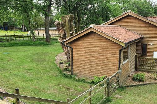 Woodpecker Lodge