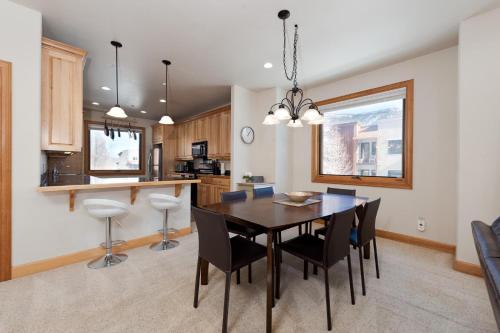 Crimson Cliffs - Unit 55 - image 9