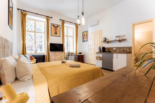 BudapeStayz - Lónyay Studios