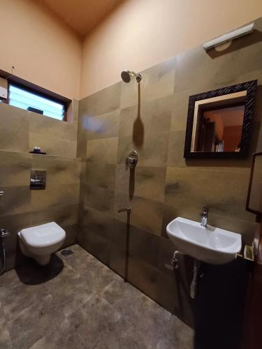 Family Suite with Balcony image 2