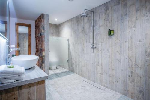 Suite 4 - Sleeping Giant Hotel - Pen Y Cae Inn, Brecon (zdjęcie 4)