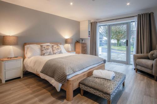 Suite 2 - Sleeping Giant Hotel - Pen Y Cae Inn, Brecon