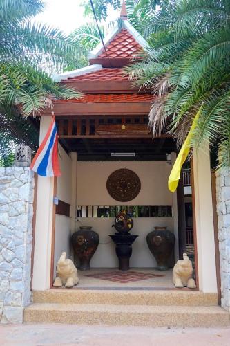 Entrance, Thai Pura Resort in Naklua