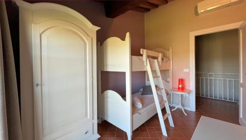 Borgo del Silenzio - Apartments with pool in Lajatico