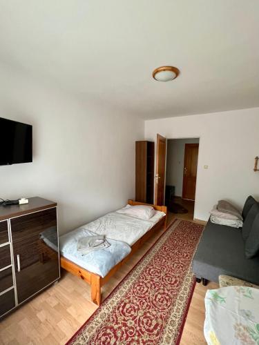 Double or Twin Room image 6