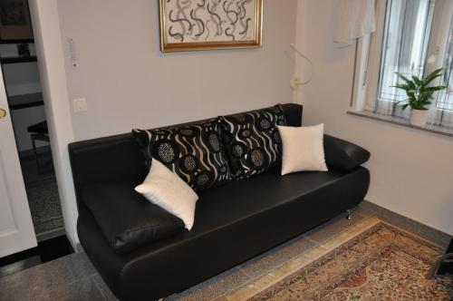 Superior One-Bedroom Apartment