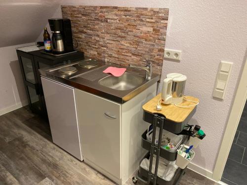 บริการและสิ่งอำนวยความสะดวก, Zimmer am Bachlauf in เกลเซนเคียร์เชน