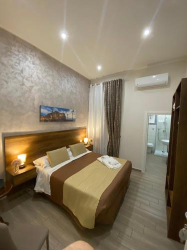 King Room image 10
