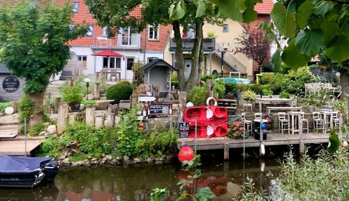 Gästehaus Kajüte direkt am Wasser