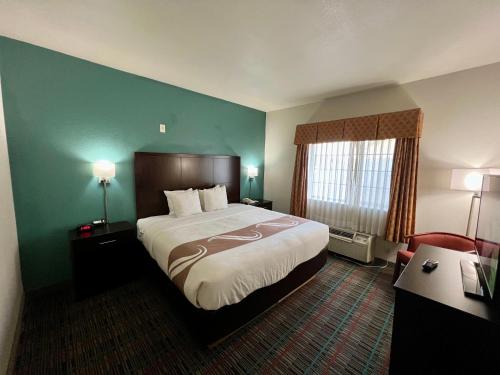 Quality Inn & Suites Near University - main image