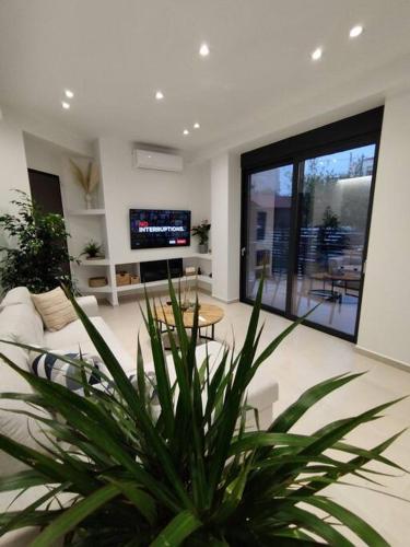 Floral Home 1 - ground floor apt, private parking!, Atene (foto 7)