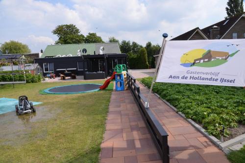 Guest House Aan de Hollandse IJssel - image 2
