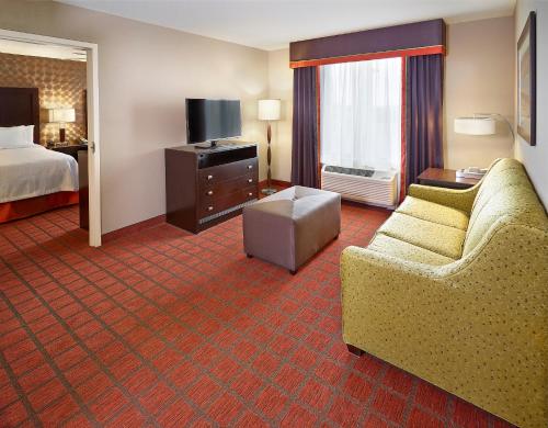 Homewood Suites by Hilton Calgary-Airport - image 5